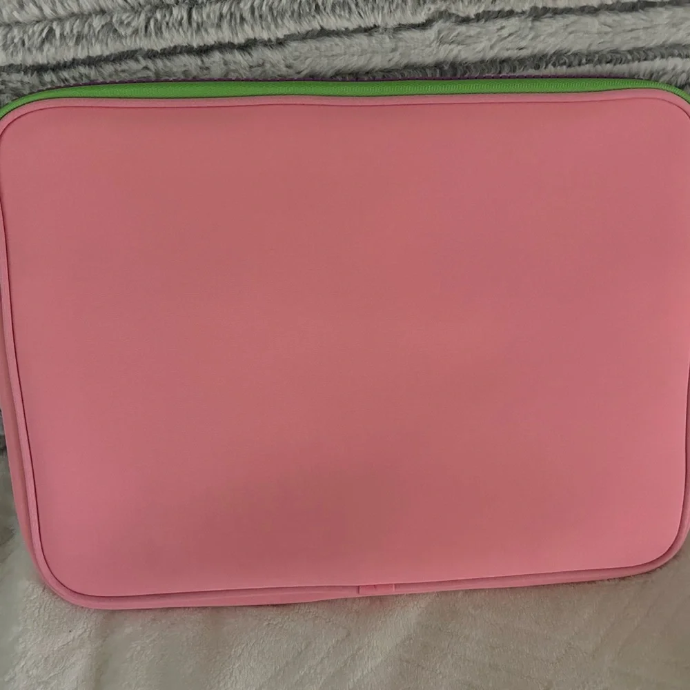 💕Marc Jacobs Pink laptop sleeve case💕